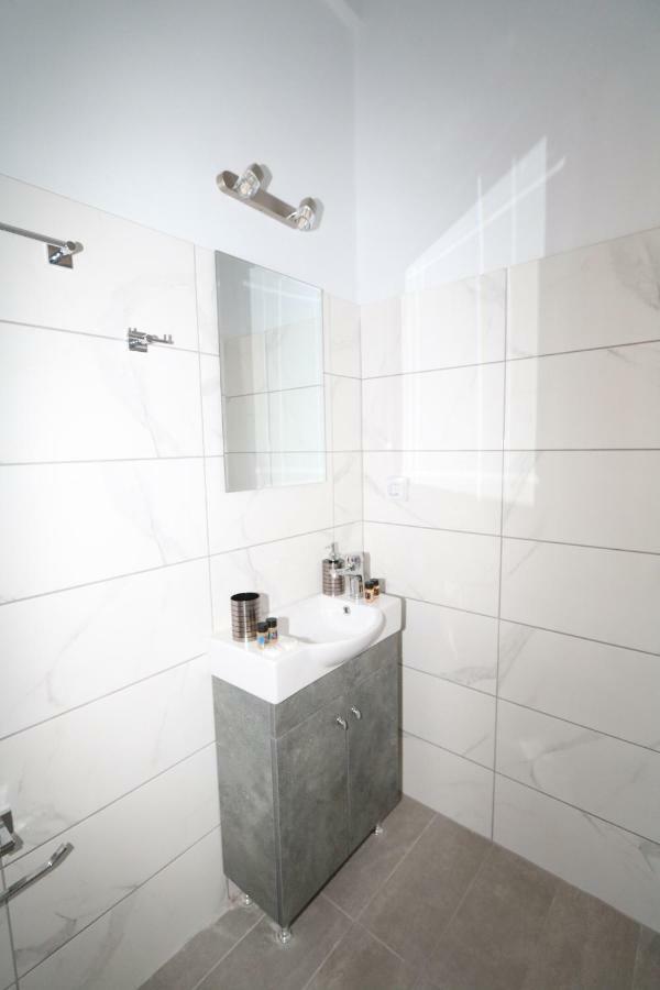 Molly Apartments أرغوستولي المظهر الخارجي الصورة